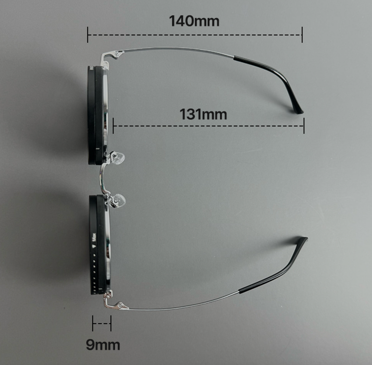Lunettes Lunéo sur fond blanc